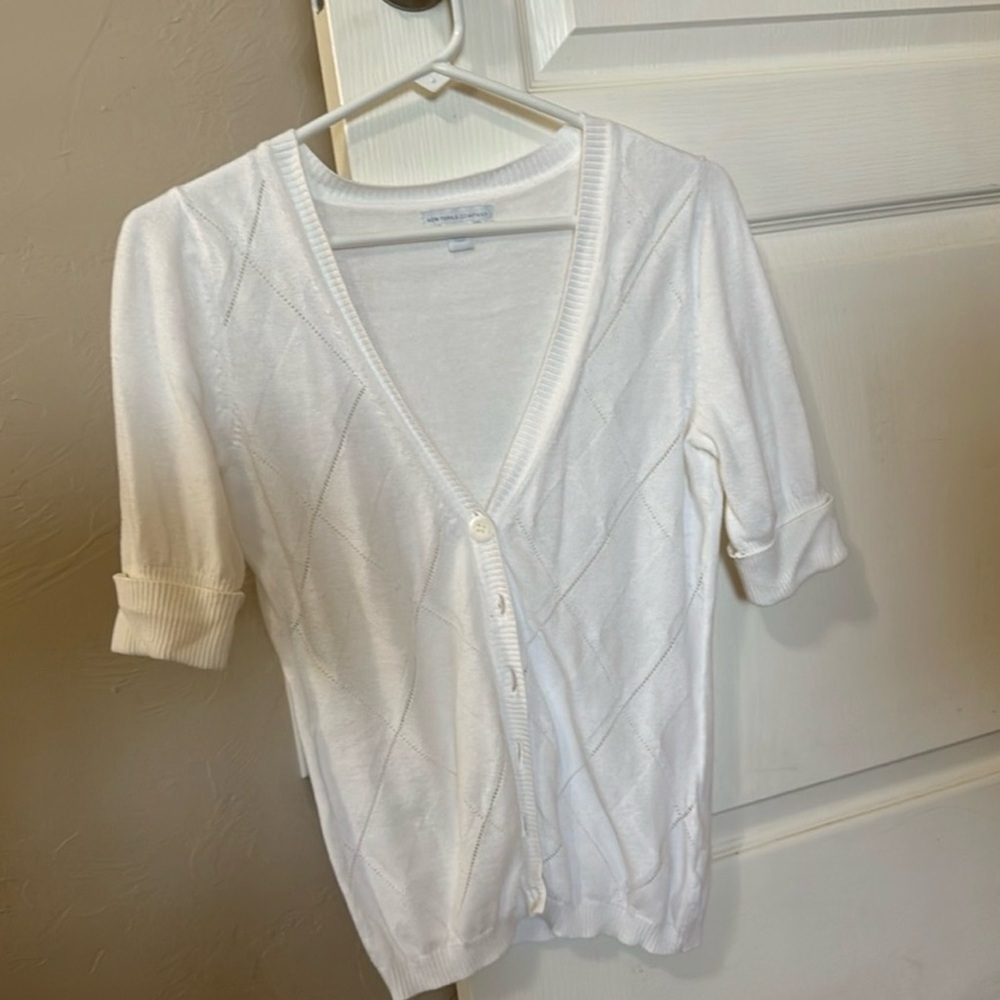 New York & Company White Short Sleeve Cardigan XS Lightweight Button Front
